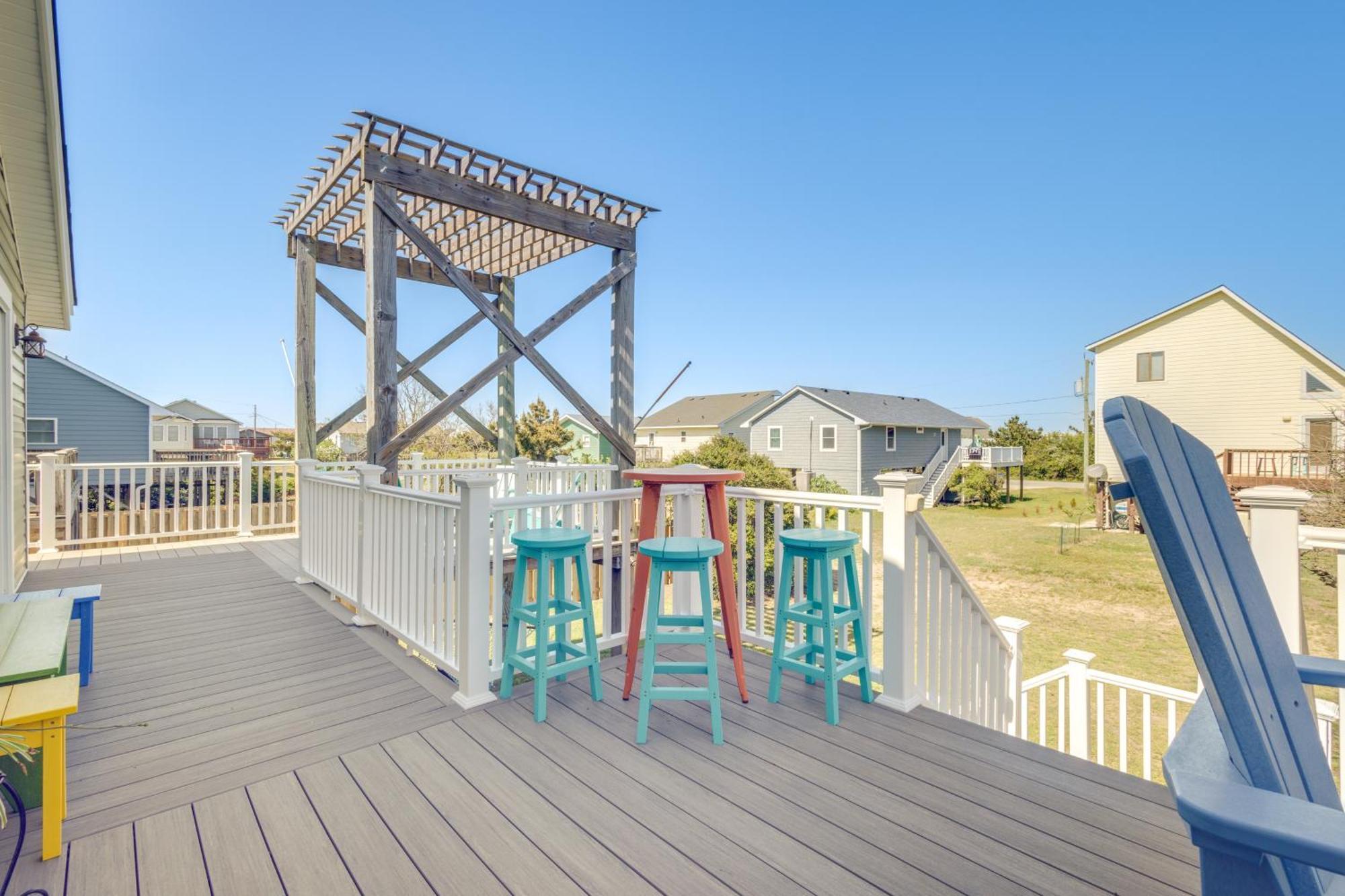 Coastal Home With Deck And Outdoor Shower 악마 힐스 외부 사진